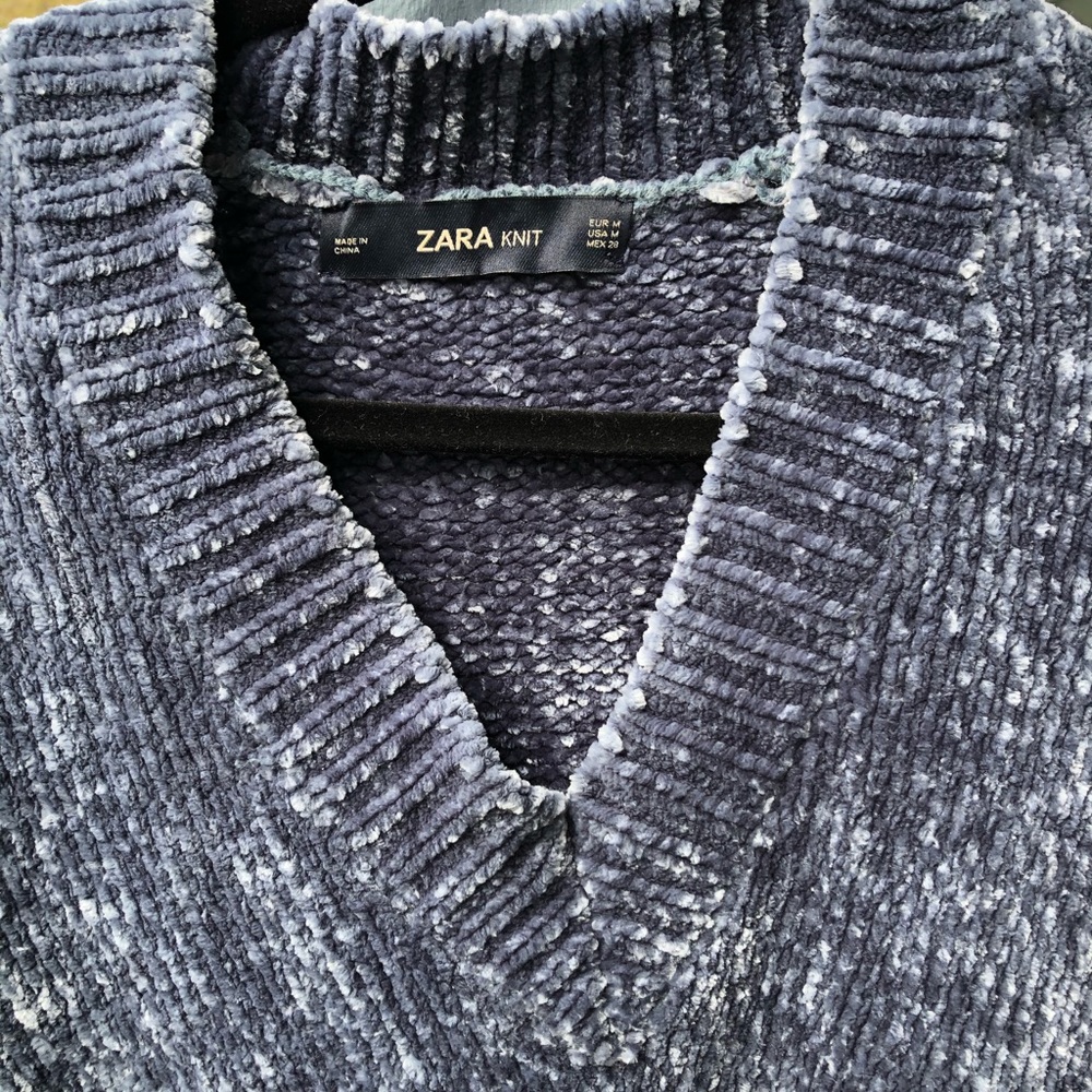 Zara oversized velvet knit sweater M